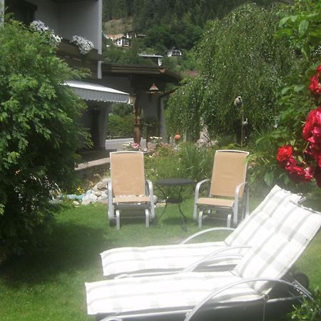 Pension Garni Gerhard Oetz Exterior foto