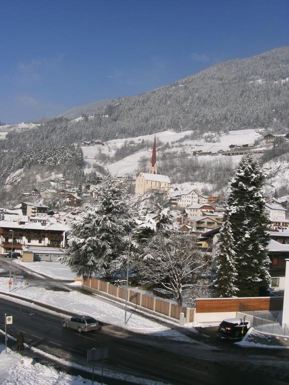 Pension Garni Gerhard Oetz Exterior foto