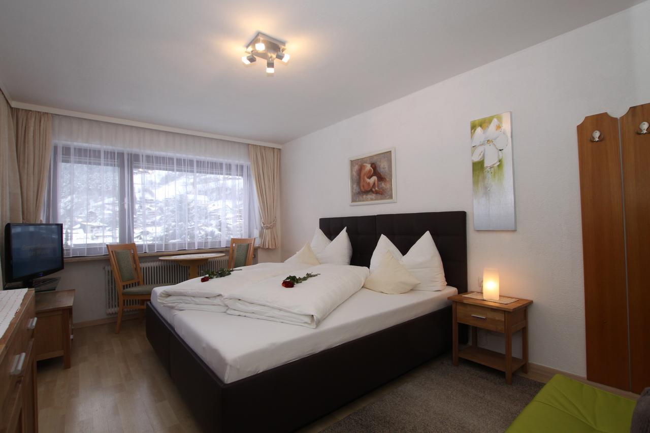 Pension Garni Gerhard Oetz Exterior foto