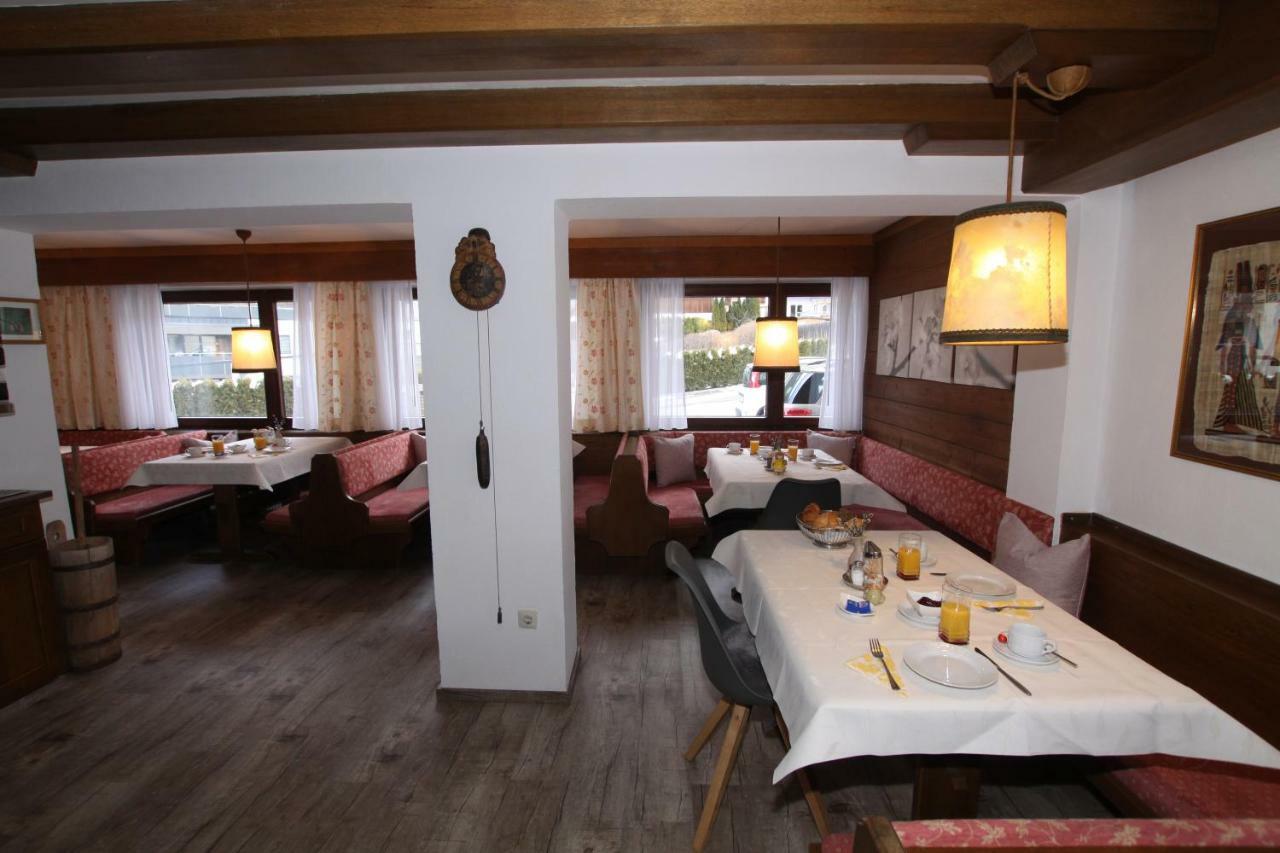 Pension Garni Gerhard Oetz Exterior foto